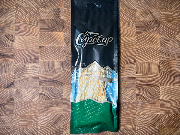 Сыр 60 гр ГОРНЫЙ СЫРОВАР (Паутинка копчёная) в Улан-Удэ